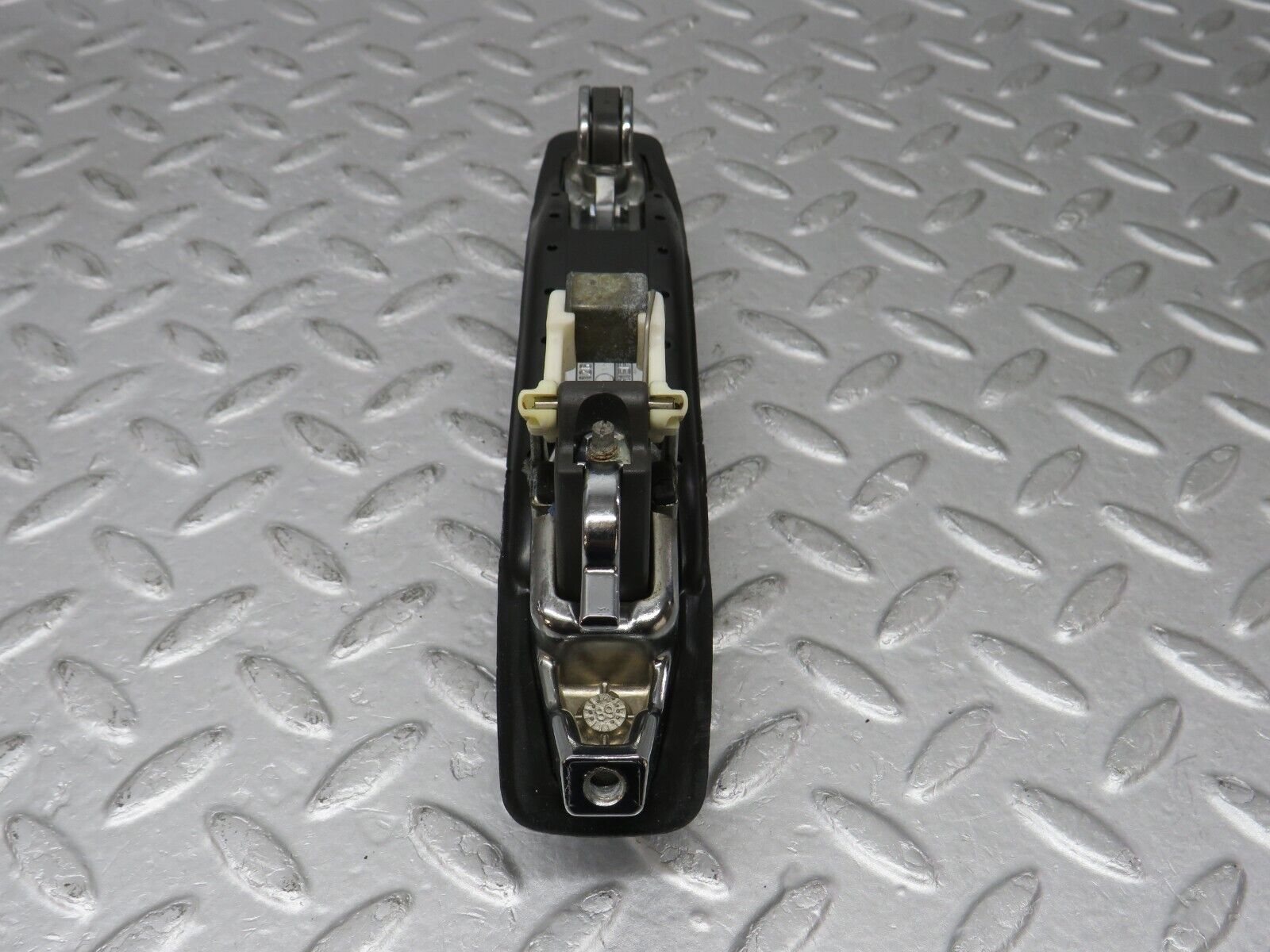 36188 Mercedes-Benz W126 420SE Rear Exterior Door Handle