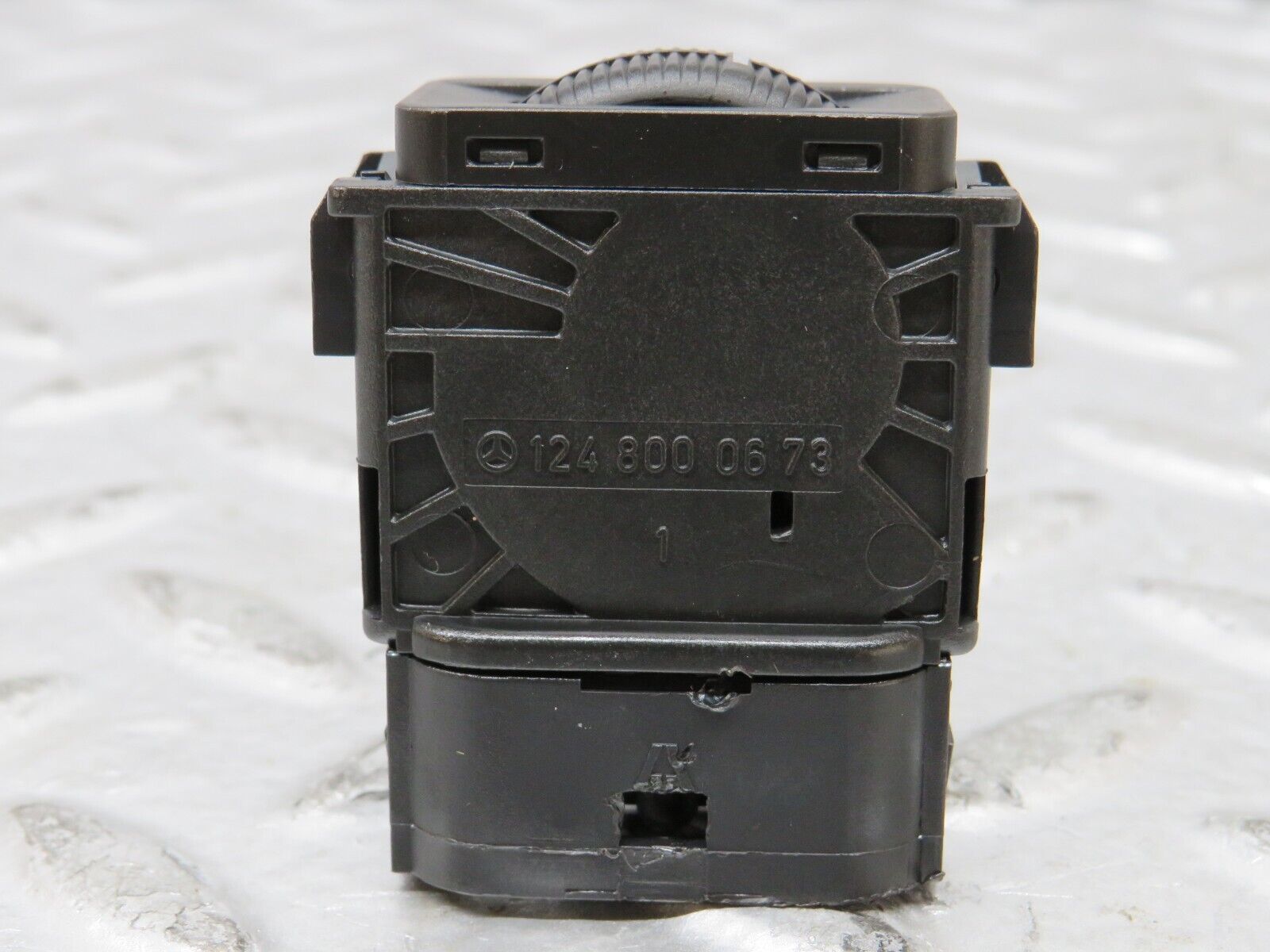 26559 Mercedes-Benz C124 220CE Coupe Headlight Level Switch 1248000673