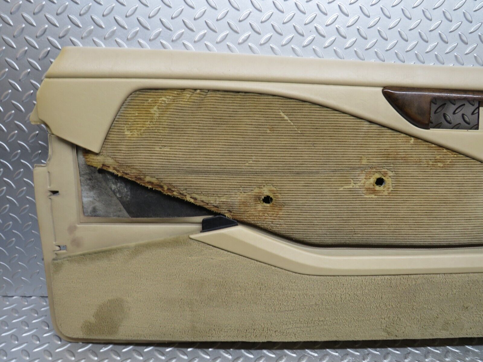 37071 Mercedes-Benz C126 420SEC Coupe Left Door Card Panel 1267270770