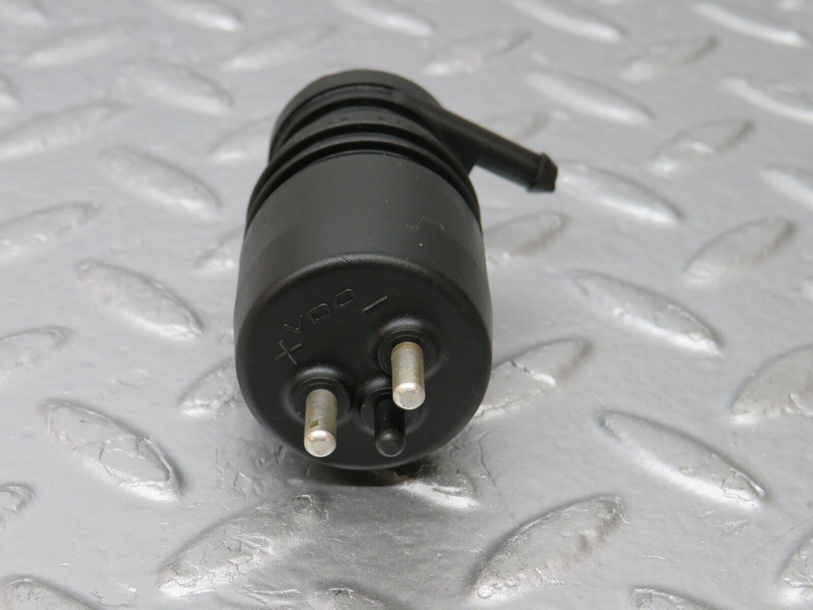 33609 Mercedes-Benz W201 190E 2.0L Windscreen Washer Pump