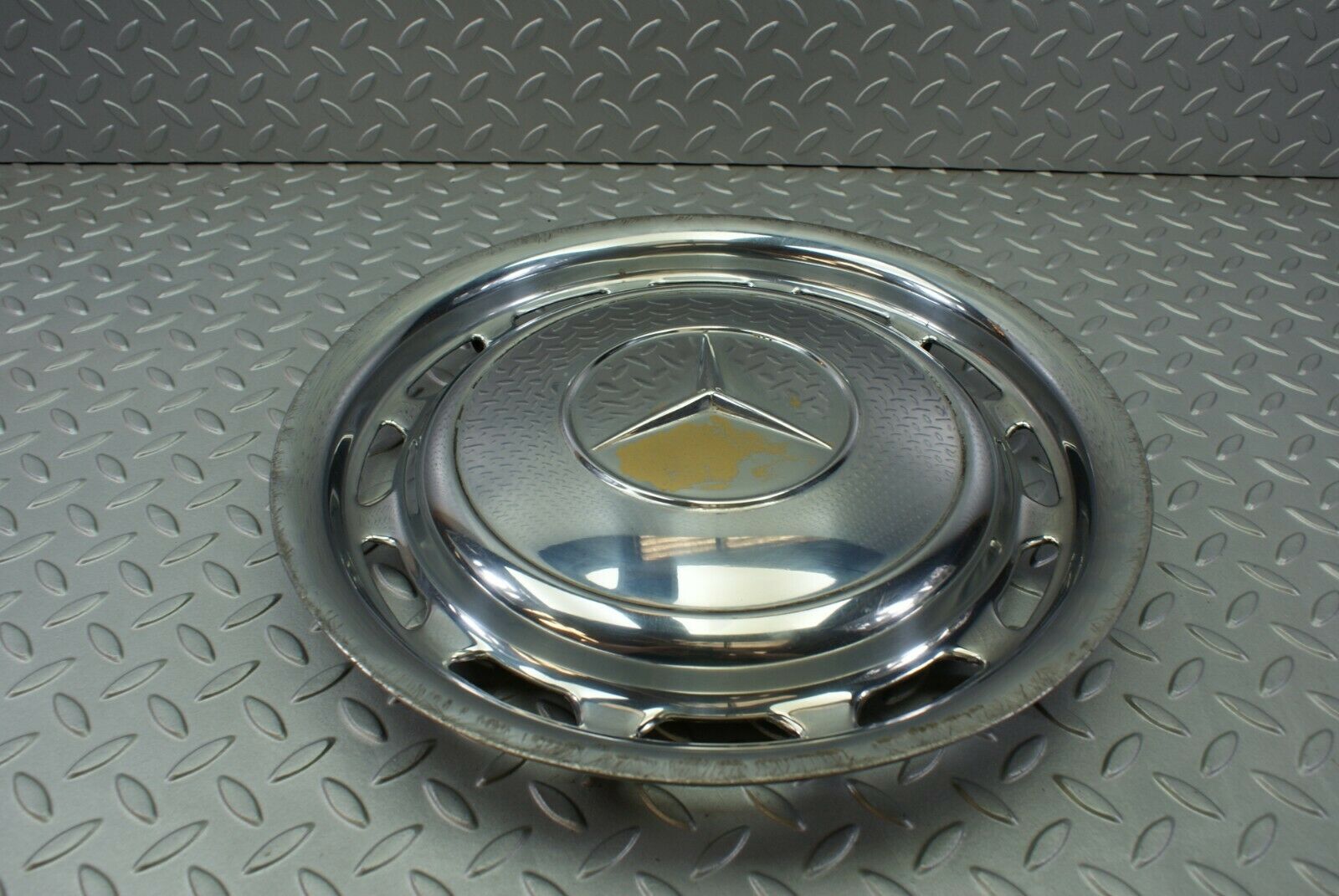 3141 Mercedes-Benz C107 350SLC Coupe Coupe Wheel Trim Hub Cap 14