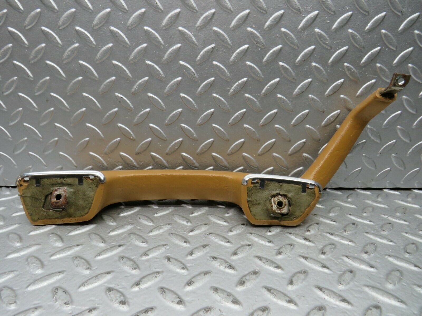 21966 Mercedes-Benz S123 280TE Rear Right Door Handle Palomino 1239701801