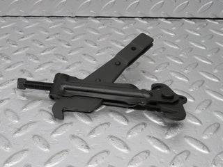 40544 Mercedes-Benz W123 300D Handbrake Adjusting Handbrake Regulator