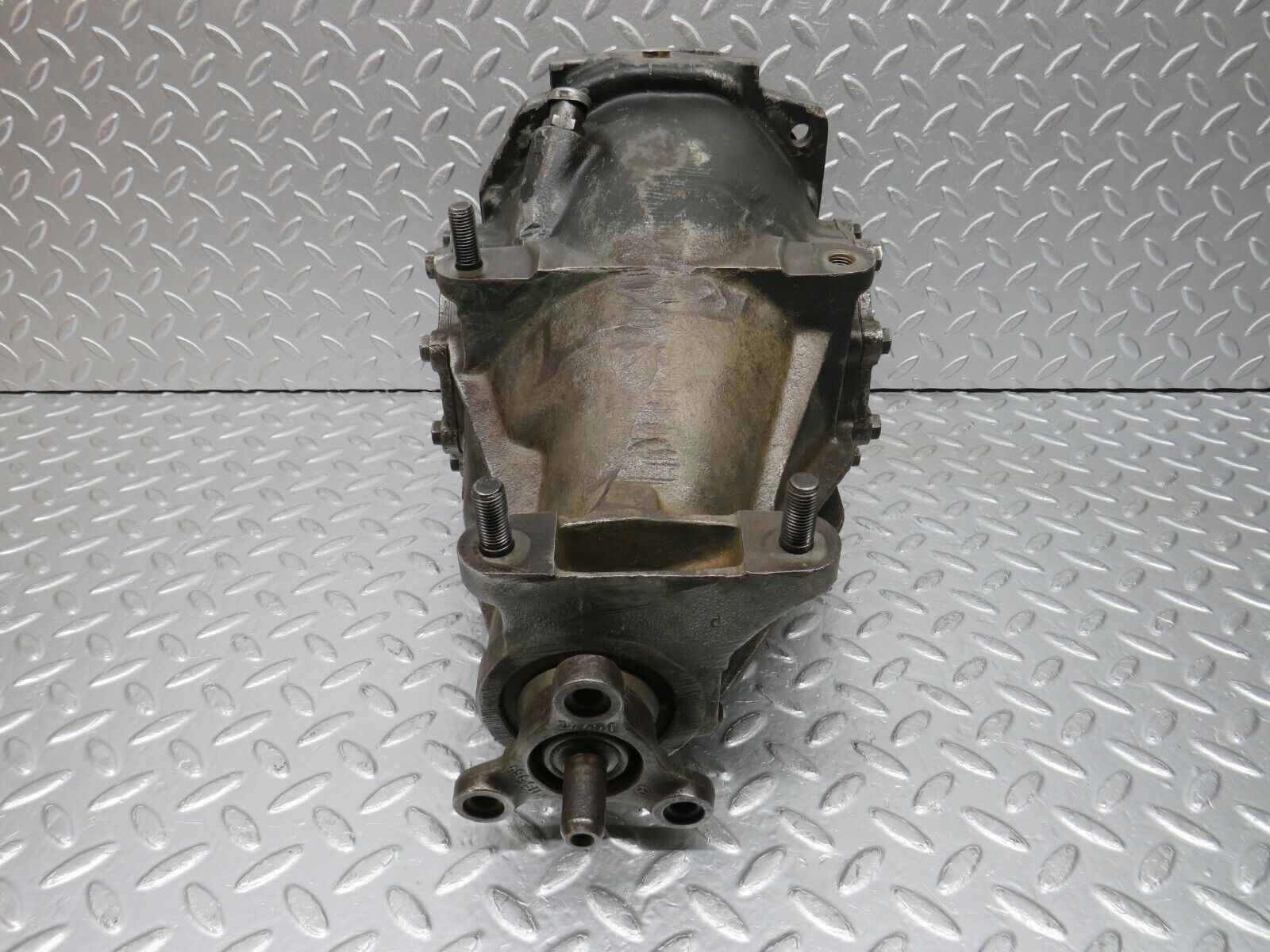 33021 Mercedes-Benz C107 R107 350 V8 Rear Differential Ratio 3.46 1163510401