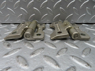 21488 Mercedes-Benz W126 300SE Door Hinges Pair 1237200037