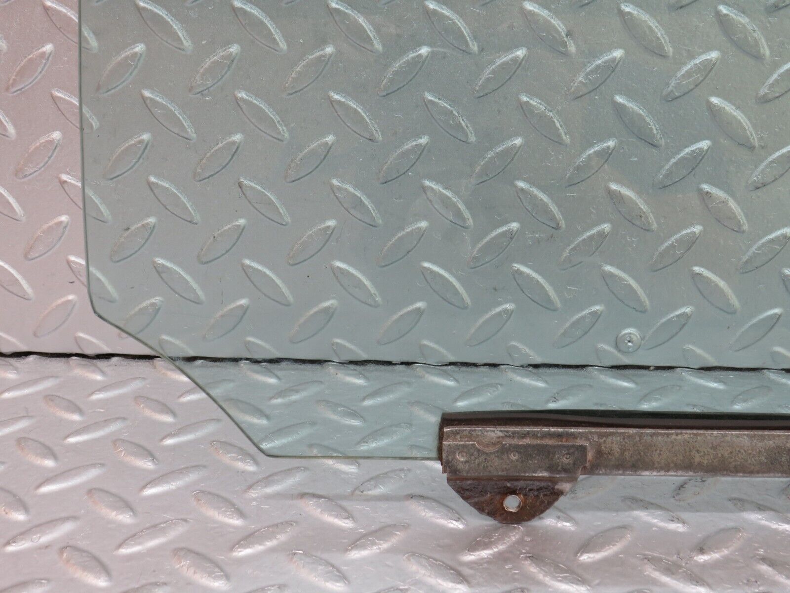 35792 Mercedes-Benz W108 Rear Left Door Window Glass