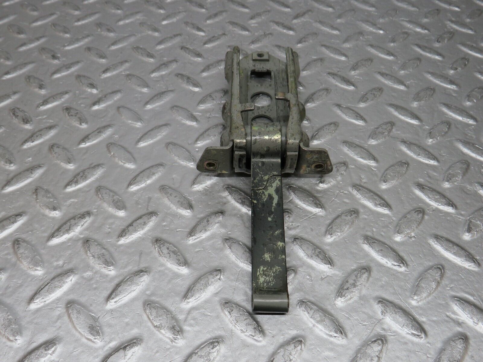 37739 Mercedes-Benz A124 320E Cabriolet Door Safety Check Strap