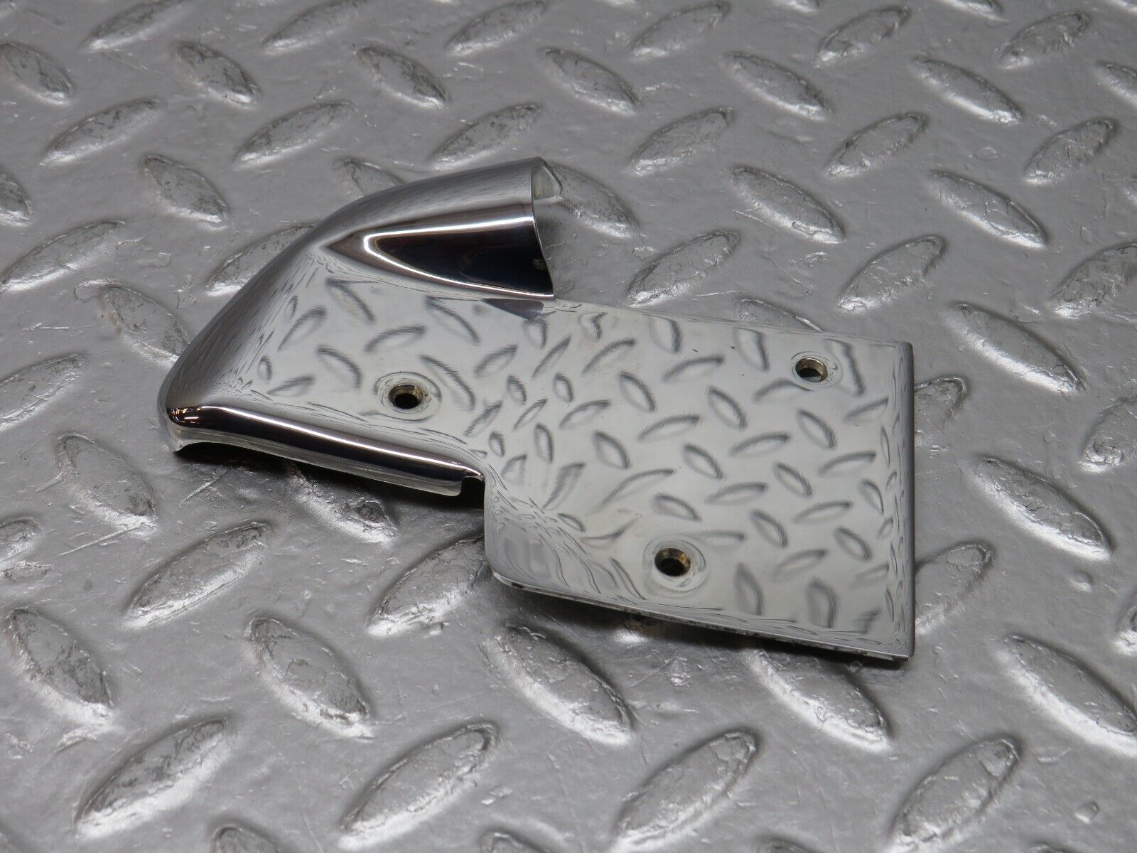 37763 Mercedes-Benz A124 320E Cabriolet B Pillar Chrome Cover Plate Right Side