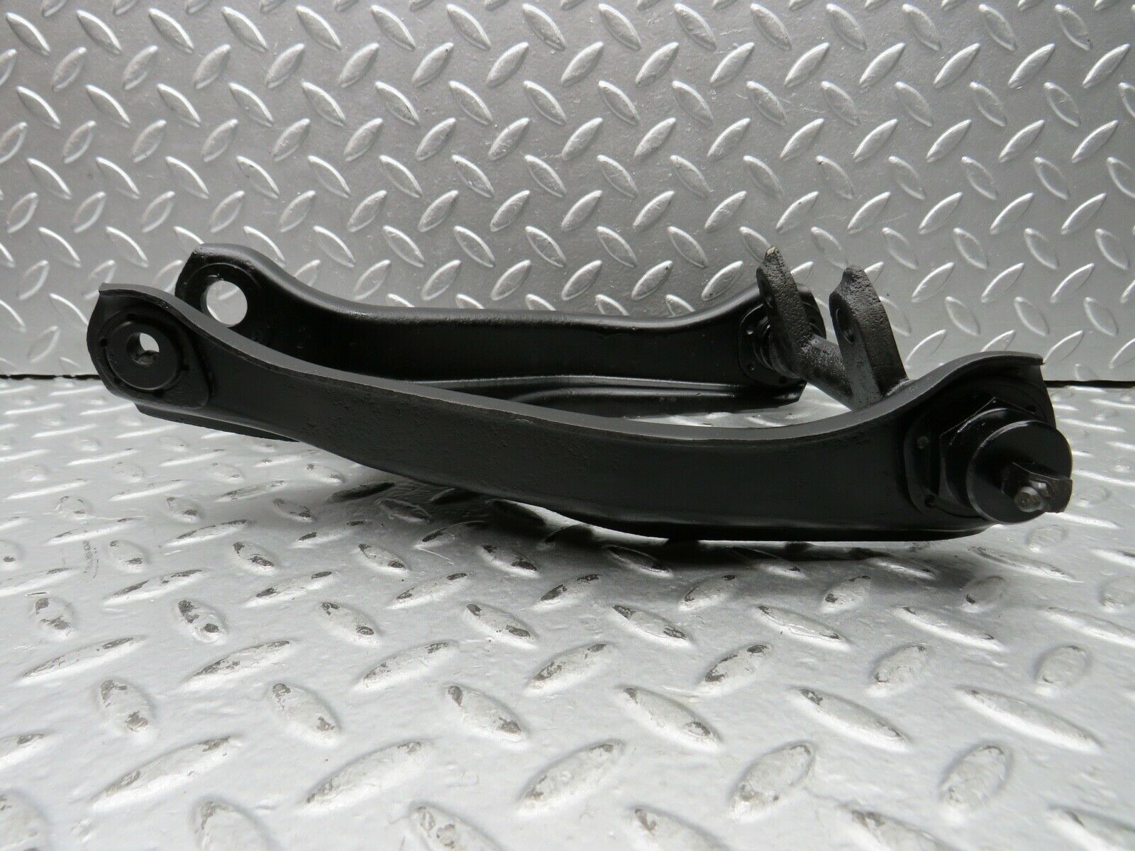21935 Mercedes-Benz W121 190b Ponton Front Right Upper Control Arm