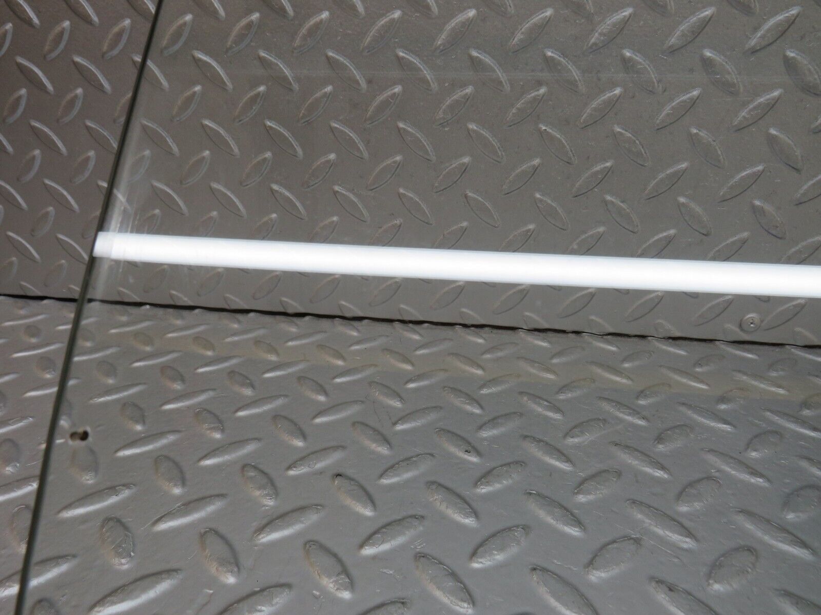 35874 Mercedes-Benz W108 Front Right Door Window Glass