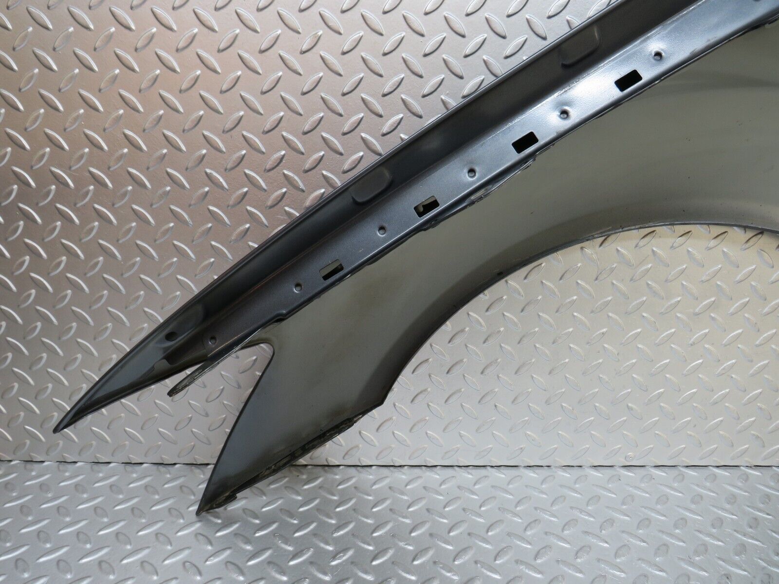 35093 Mercedes-Benz W221 Front Right Aluminium Wing Fender