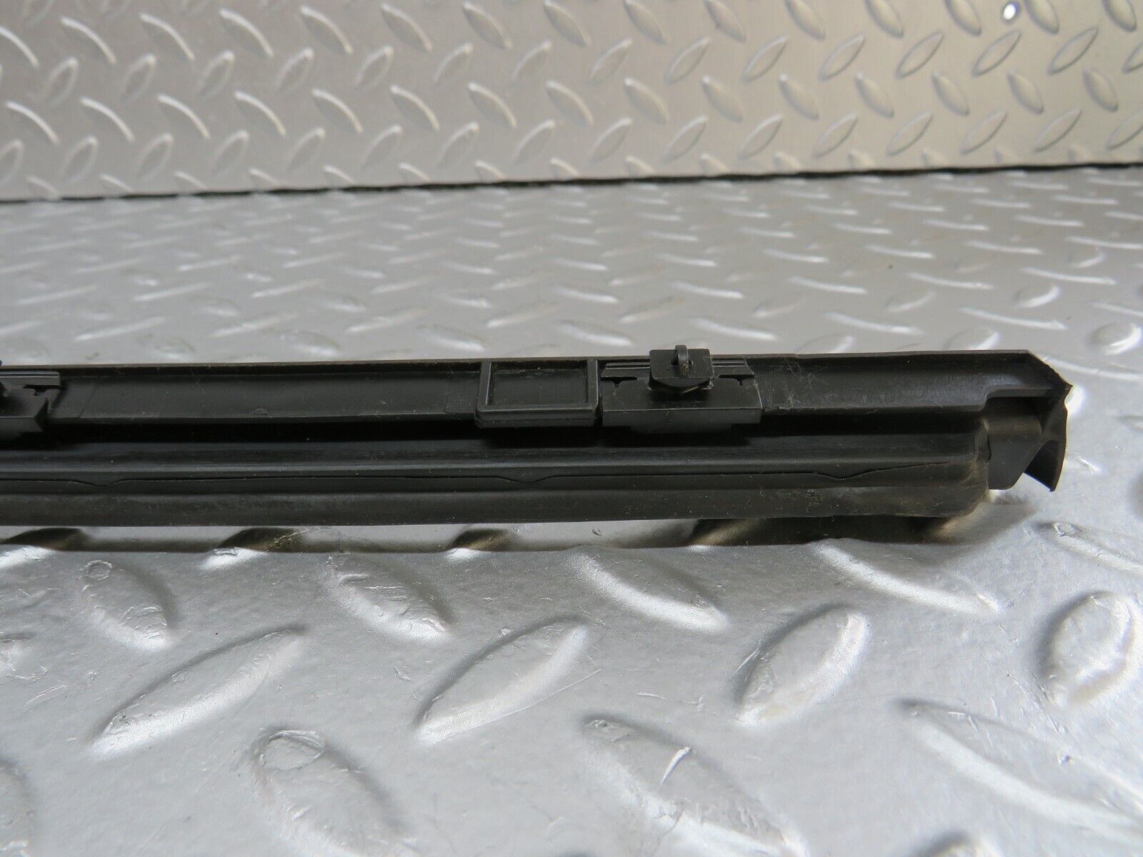 35258 Mercedes-Benz W221 Rear Right Door Lower Seal Trim 2216900462