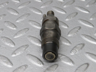 W123 diesel fuel injector used OEM