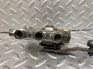 37601 Mercedes-Benz W109 300SEL Front Left Air Suspension Leveling Valve