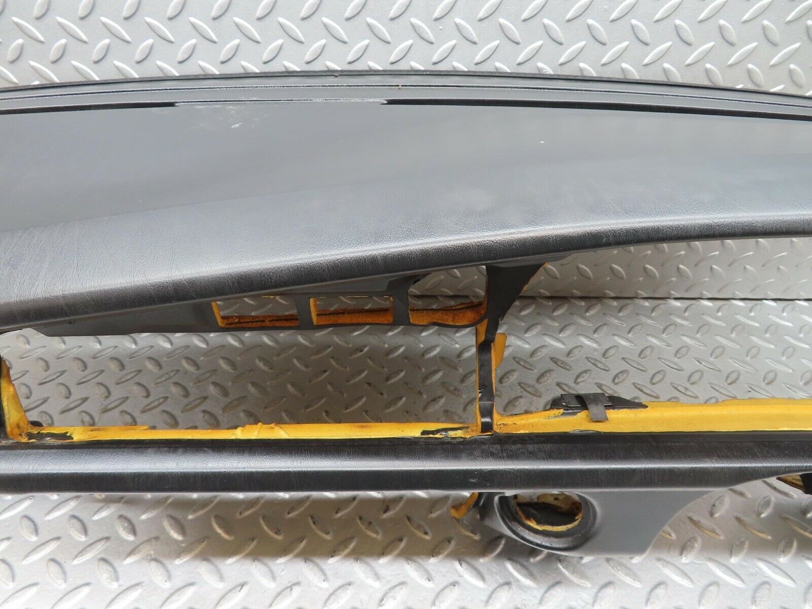 14570 Mercedes-Benz W201 190E Dashboard Black