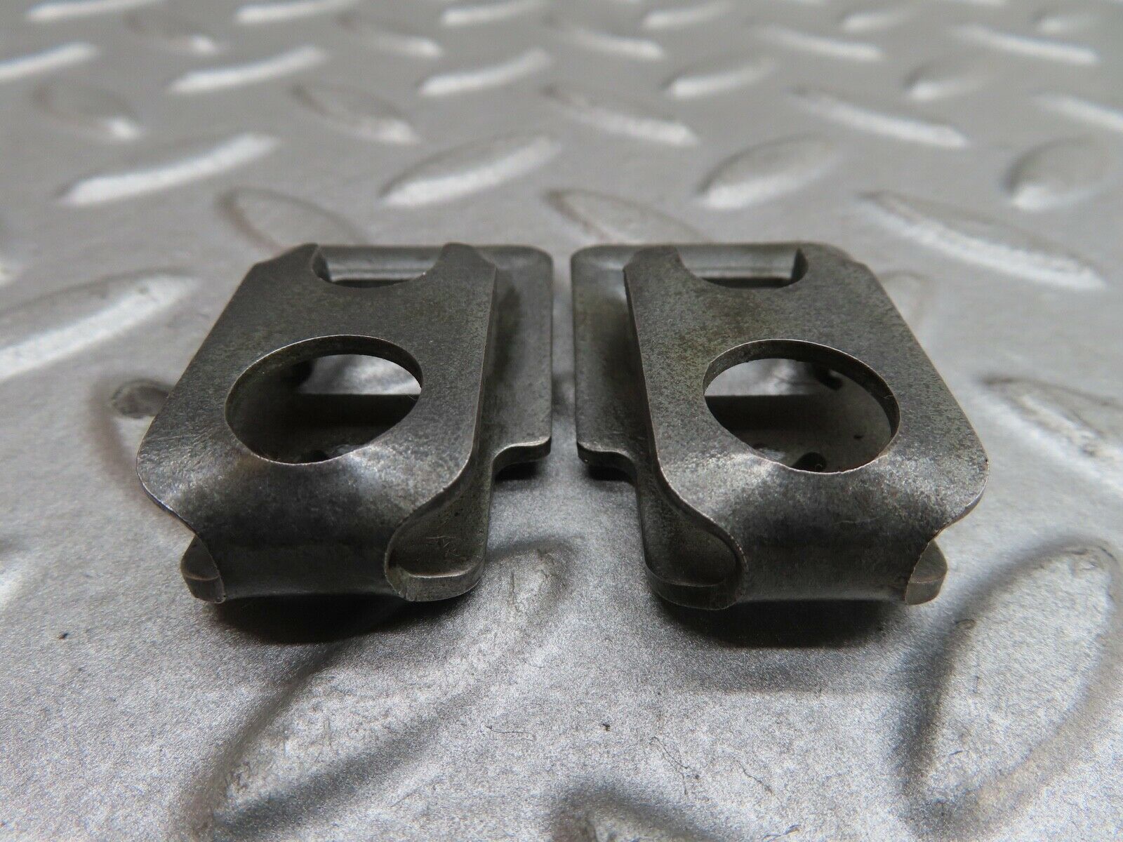 17506 Mercedes-Benz R129 300SL Coupe Fuel Injector Bracket Holder