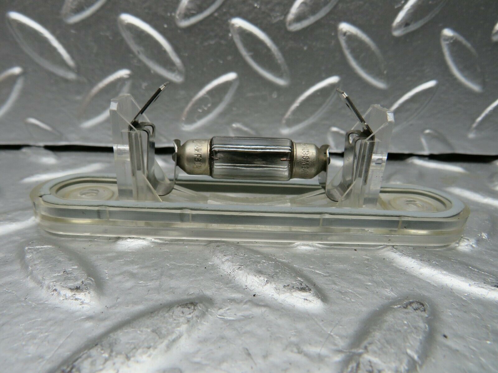 22584 Mercedes-Benz C124 E220 Coupe number Plate Light Pair 1248200256