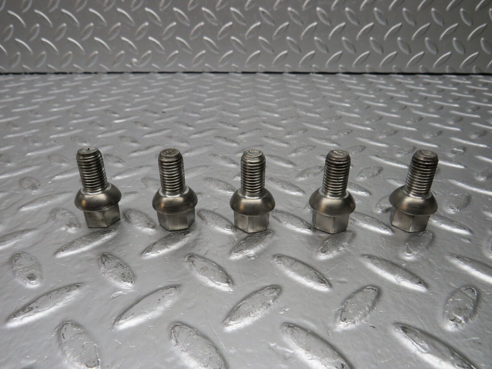 30771 Mercedes-Benz 5x Steel Wheel Lug Bolt M12x1.5