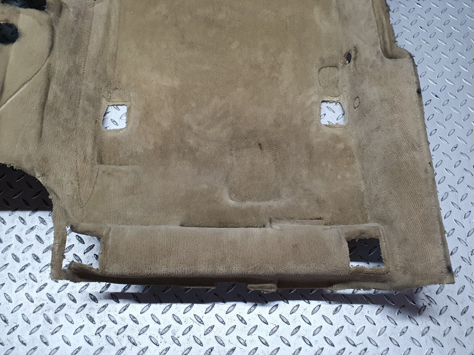 41136 Mercedes-Benz W126 300SE Rear Floor Carpet Beige 1266801546