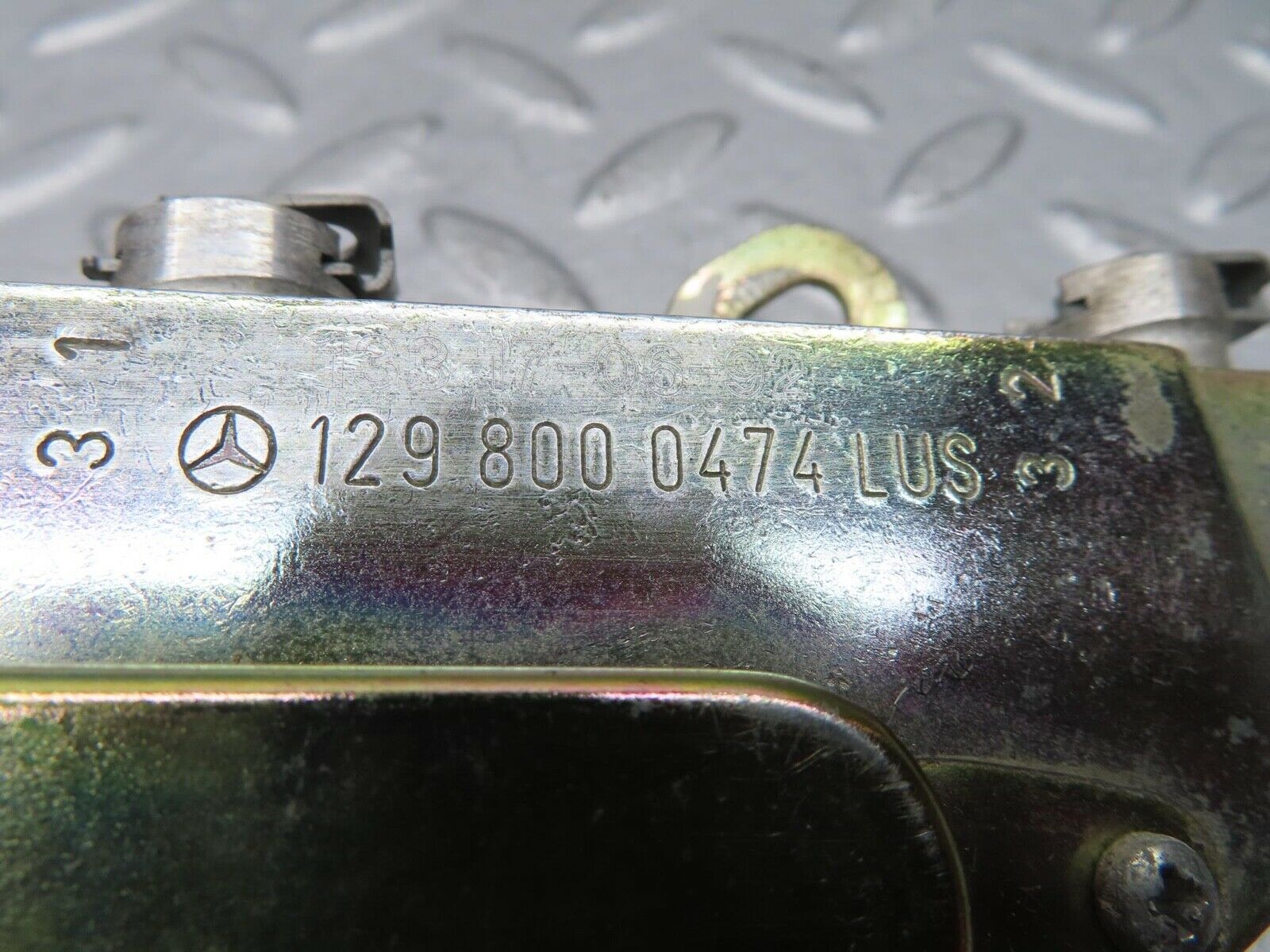 11924 Mercedes-Benz R129 300SL Coupe Roof Lock Right Side1298000474