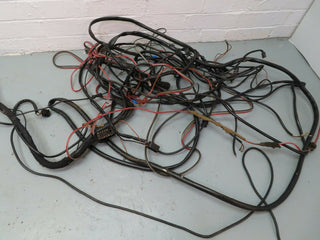 5943 Mercedes-Benz W123 200 Engine Chassis Body Wire Wiring Harness