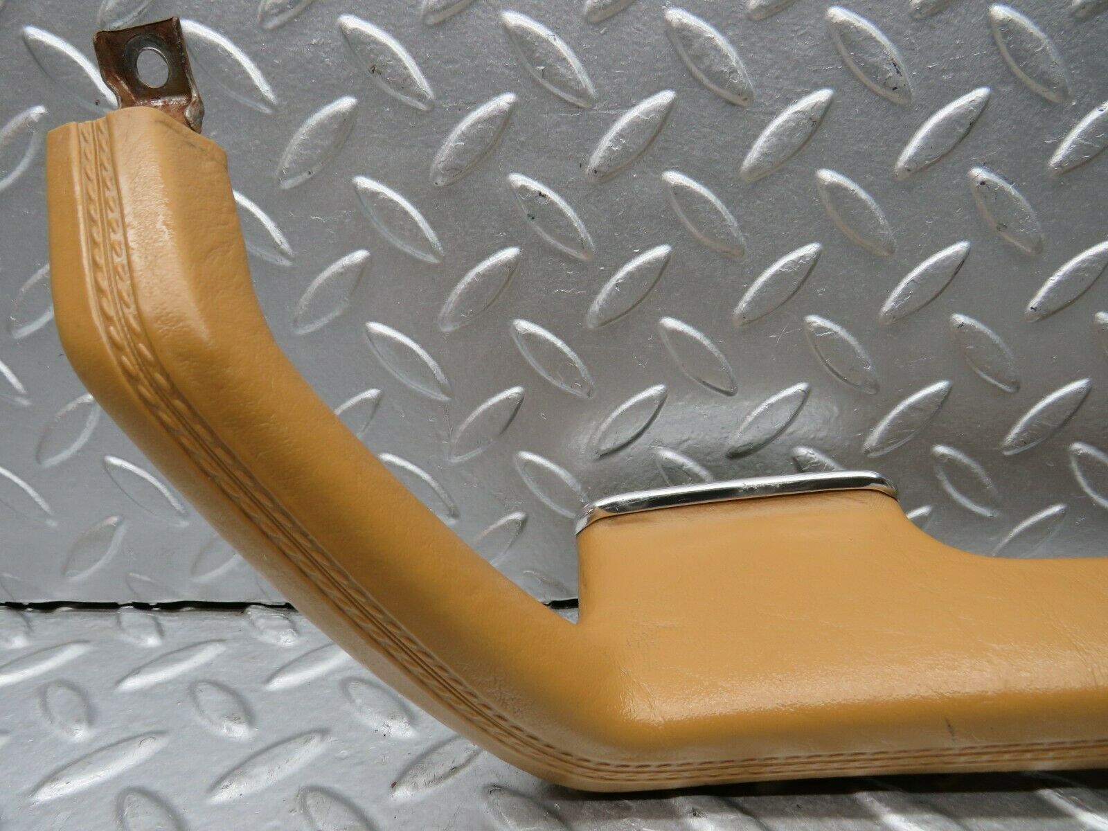 21966 Mercedes-Benz S123 280TE Rear Right Door Handle Palomino 1239701801