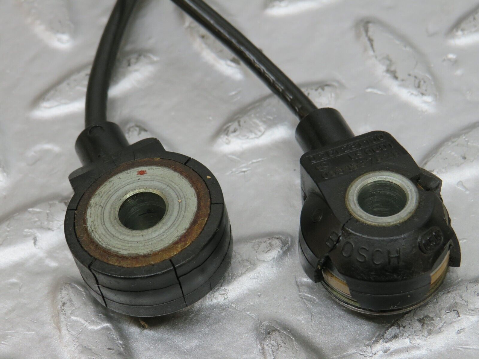 25779 Mercedes-Benz W124 280E Knock Sensor 0031537828