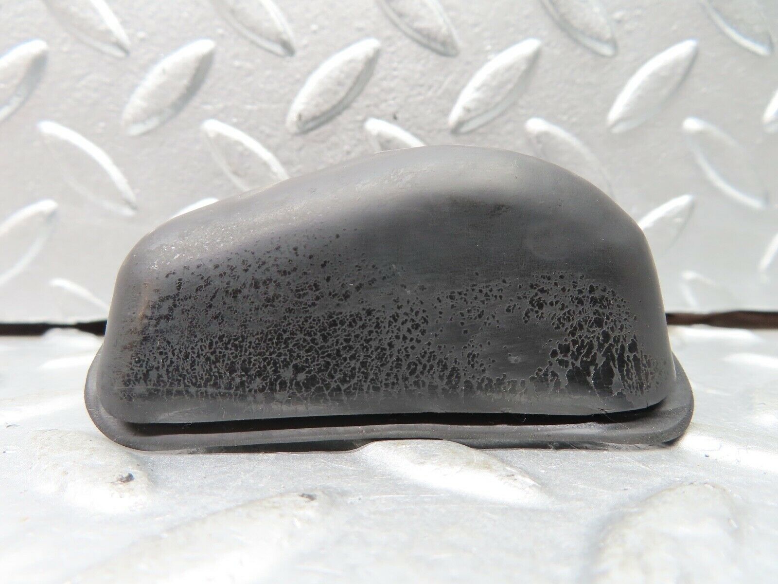 20968 Mercedes-Benz W114 250CE Coupe Indicator Rubber Cover 1154620596