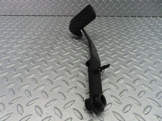 10495 Mercedes-Benz W201 190E Brake Pedal 1232910082