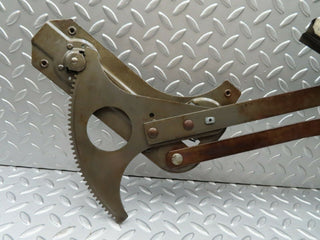 4722 Mercedes-Benz W114 280CE Coupe Front Right Manual Window Regulator