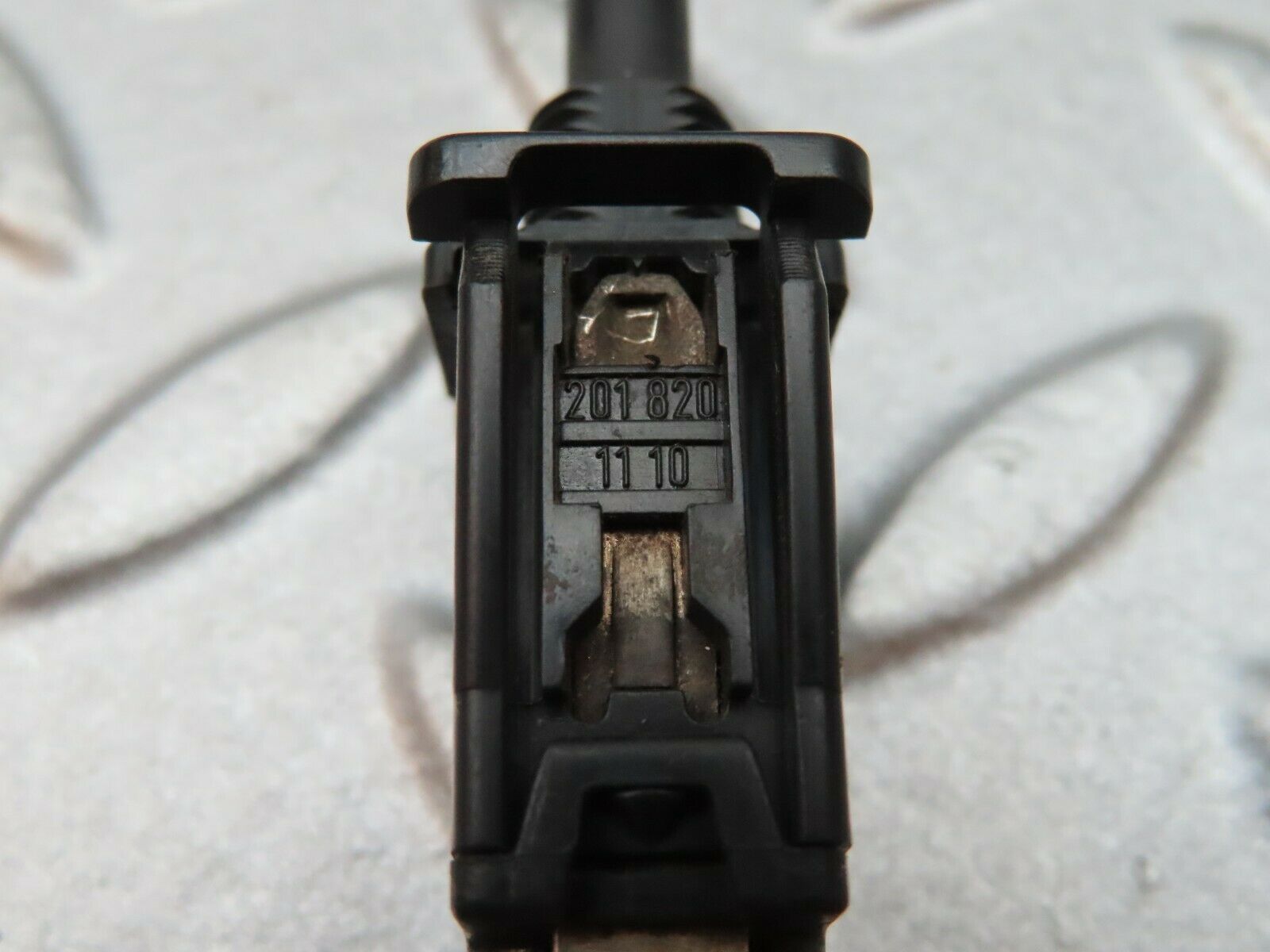 3836 Mercedes-Benz S123 200T Wagon Door Contact Switch 2018201110