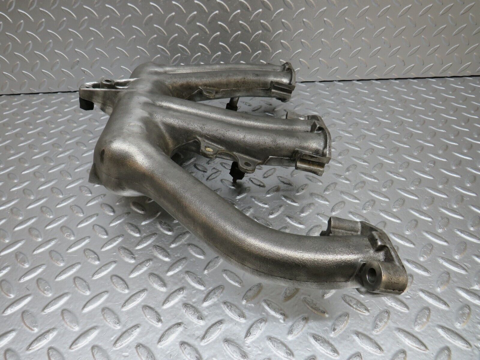 0229 Mercedes-Benz W123 300D Intake Manifold 6171410701