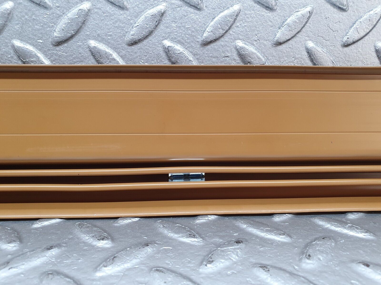 41416 Mercedes-Benz W124 200E Rear Left Door Sill Trim Palomino