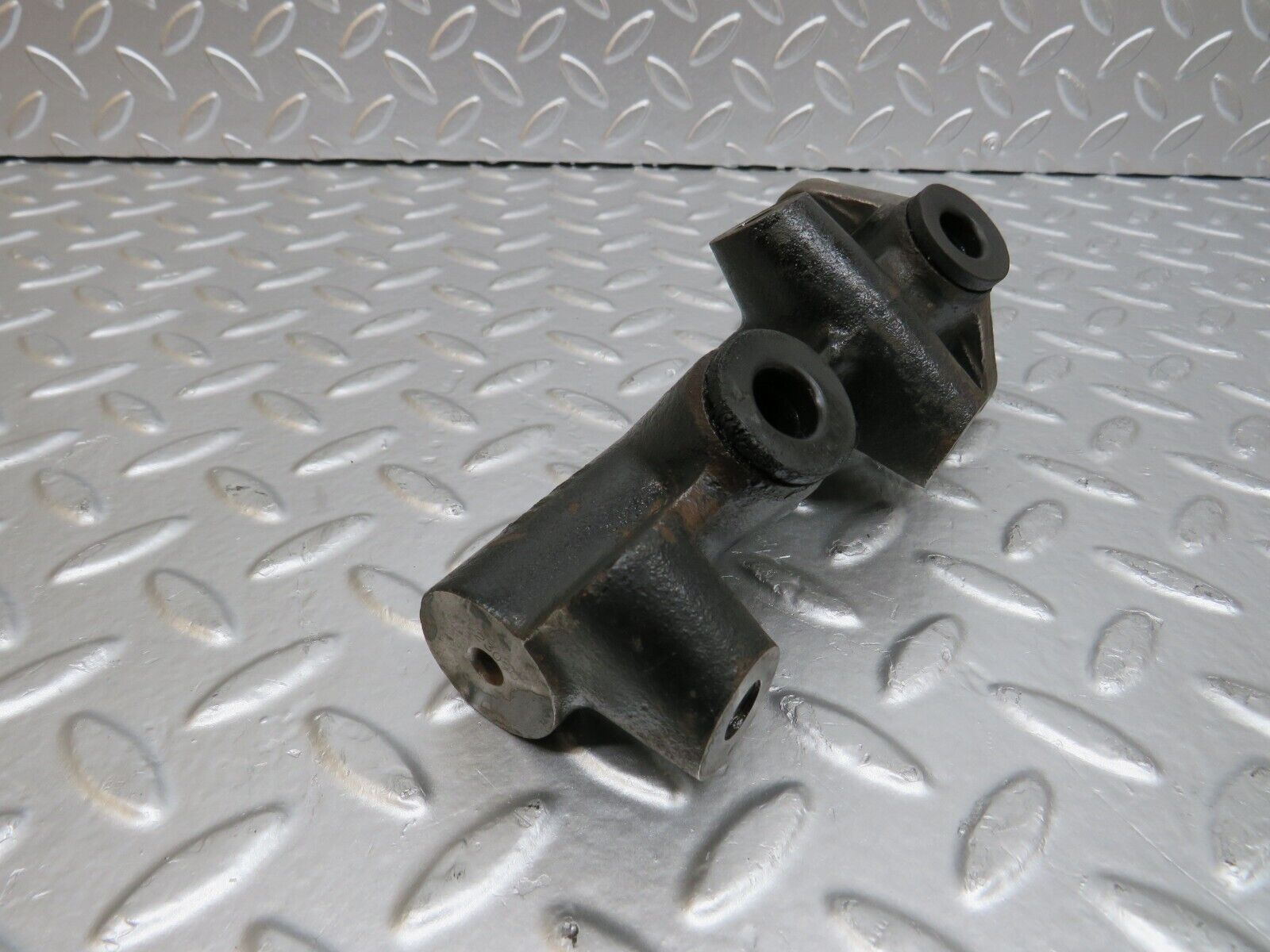25448 Mercedes-Benz W123 200 Brake Master Cylinder Bendix