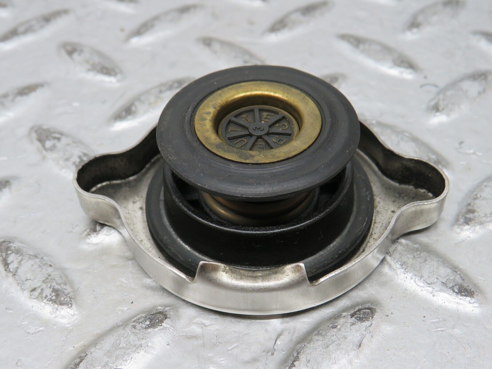 27799 Mercedes-Benz S124 300TE Wagon Coolant Fluid Reservoir Cap 1245000406