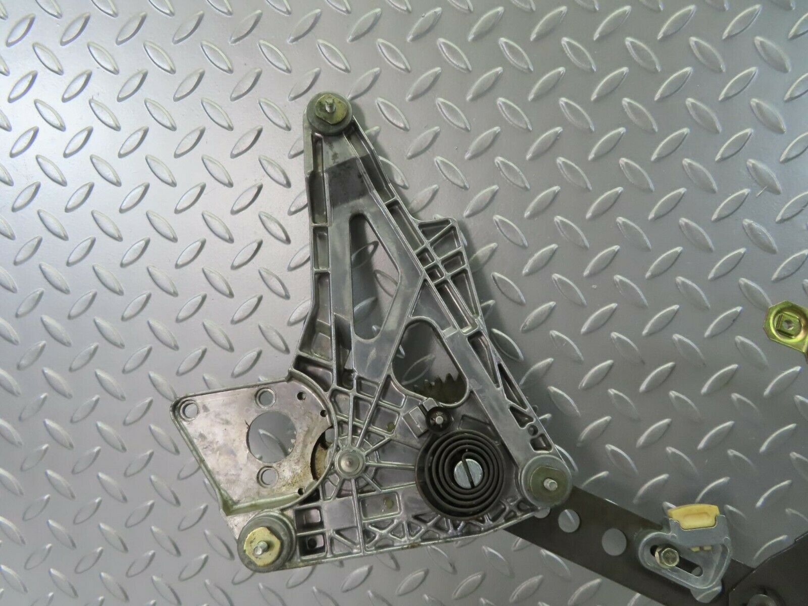 10708 Mercedes-Benz W123 230E Front Left Power Window Regulator 1237202746