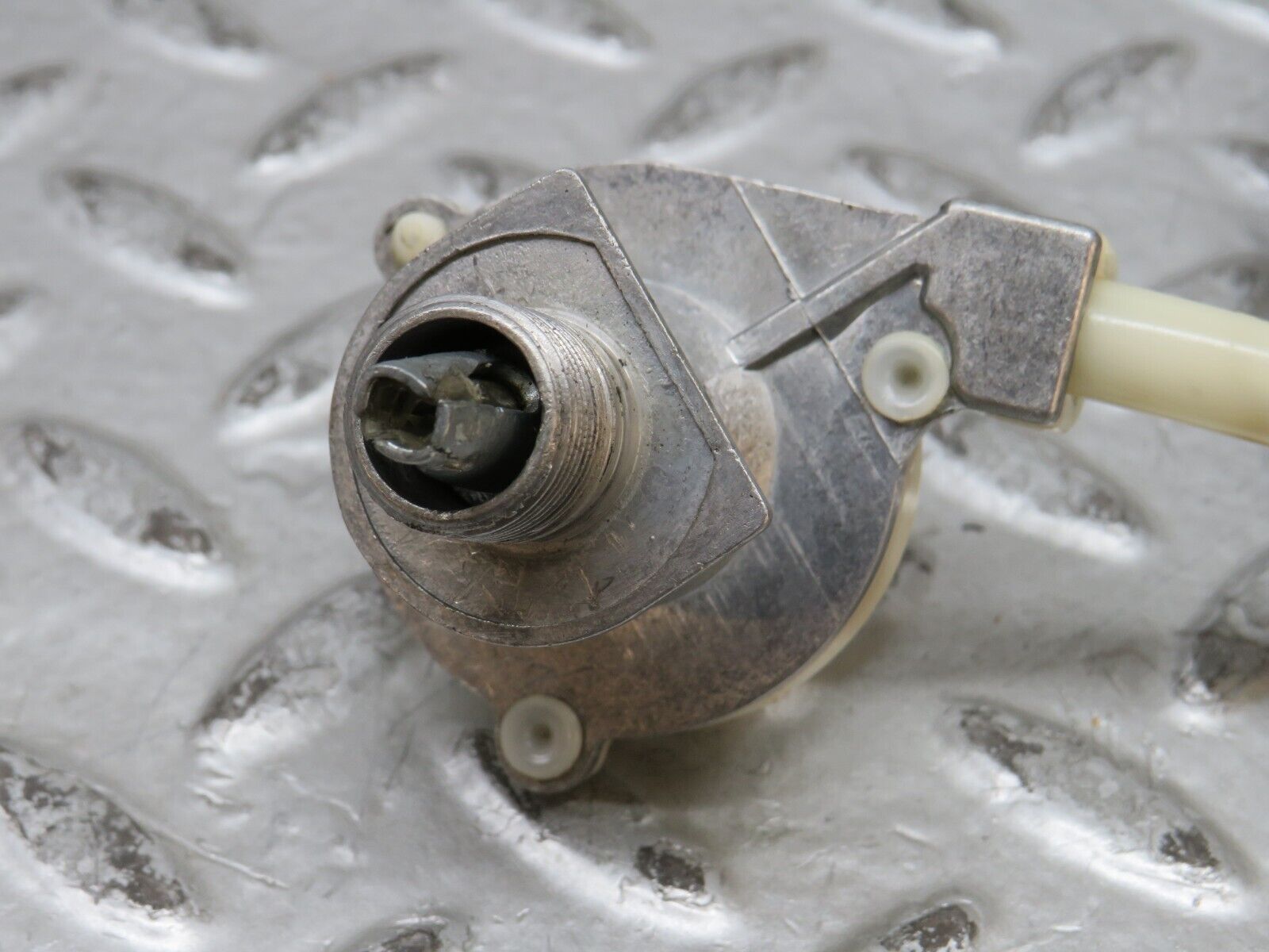 28477 Mercedes-Benz S123 240D Wagon Heater Control Unit