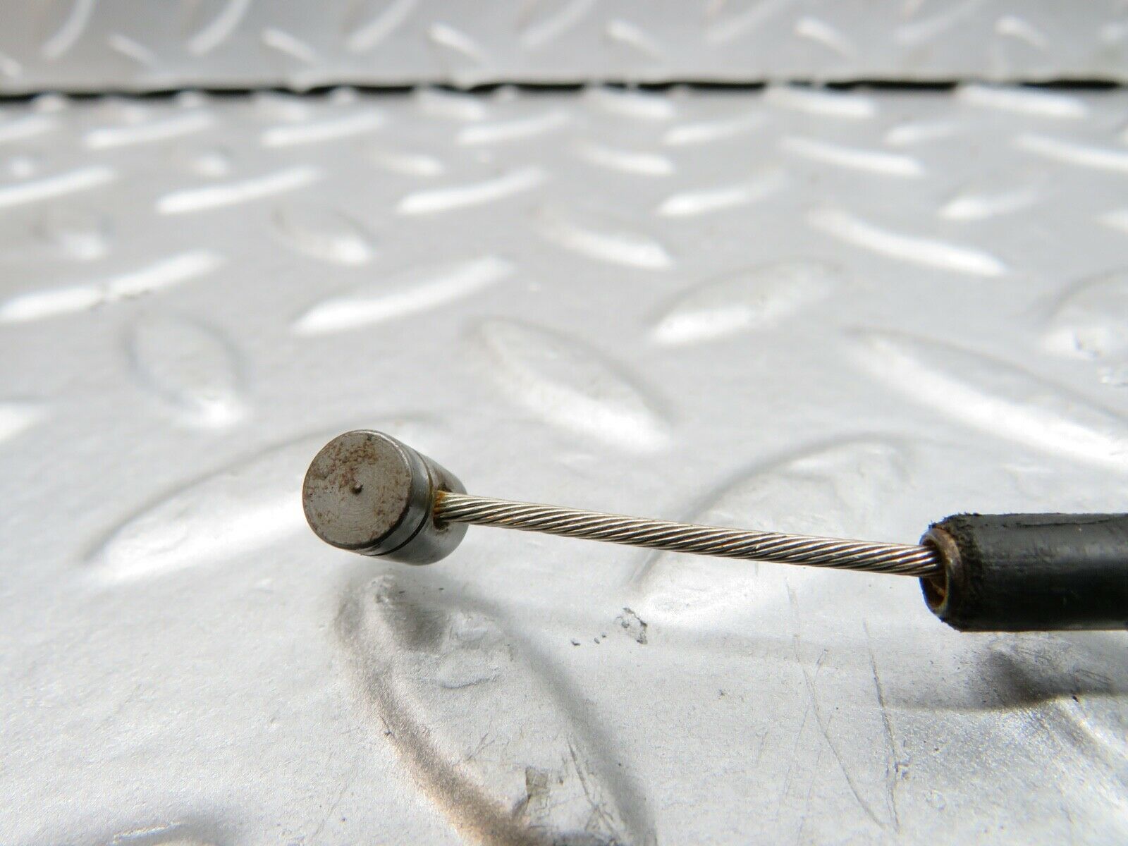 21791 Mercedes-Benz W126 300SE Bonnet Release Cable