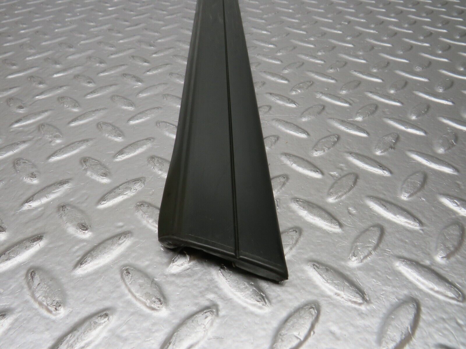 30795 Mercedes-Benz W201 190E 2.0L Rear Left Door Lower Moulding Trim