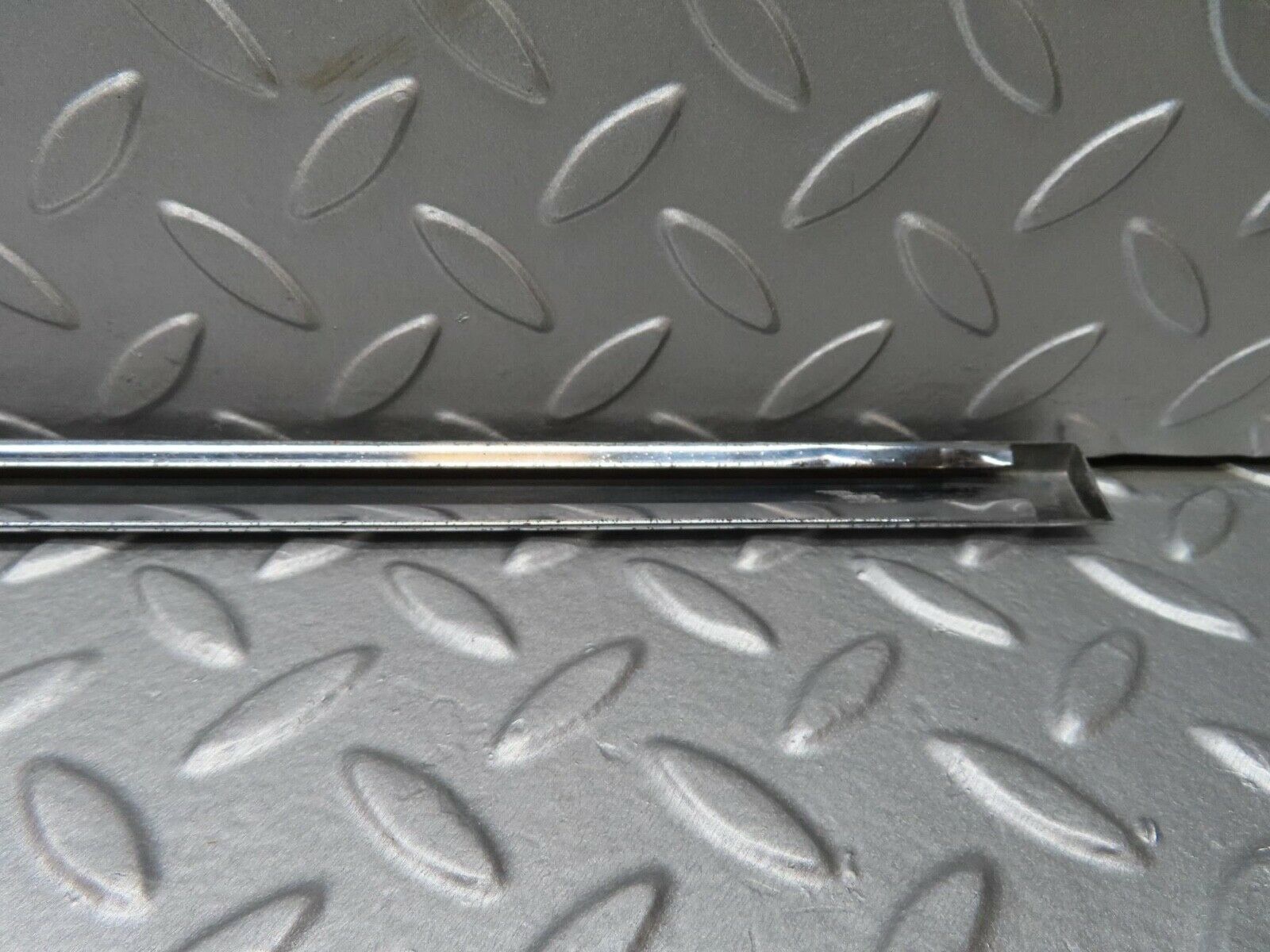 12702 Mercedes-Benz W111 220SE Rear Right Top Fender Wing Chrome Trim
