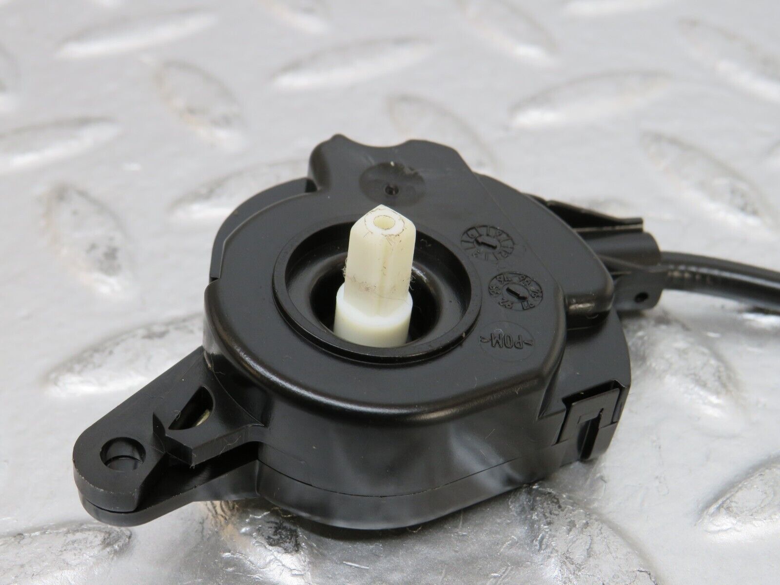 24928 Mercedes-Benz W140 S320 Heater Flap Motor Actuator 1408301233