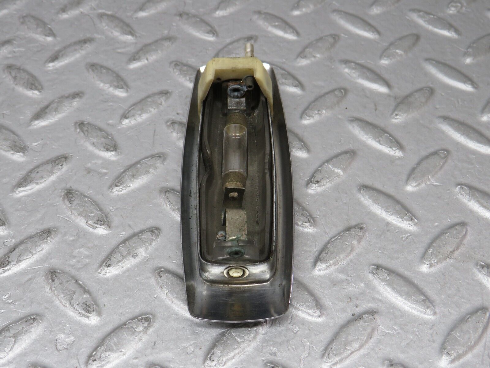 35706 Mercedes-Benz W108 Rear Interior Dome Light