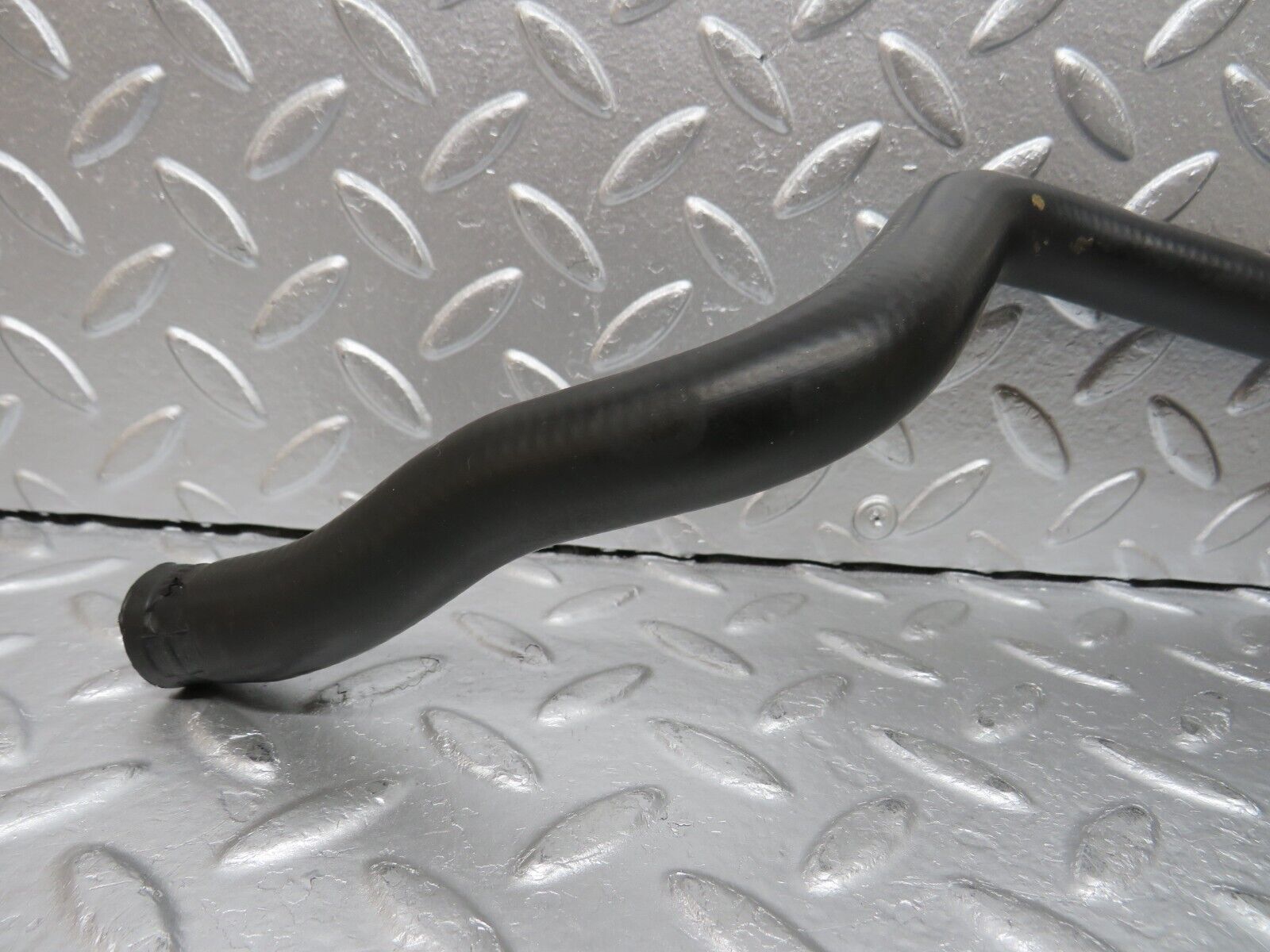 31365 Mercedes-Benz S124 220TE Wagon Radiator Hose Pipe 1248306296