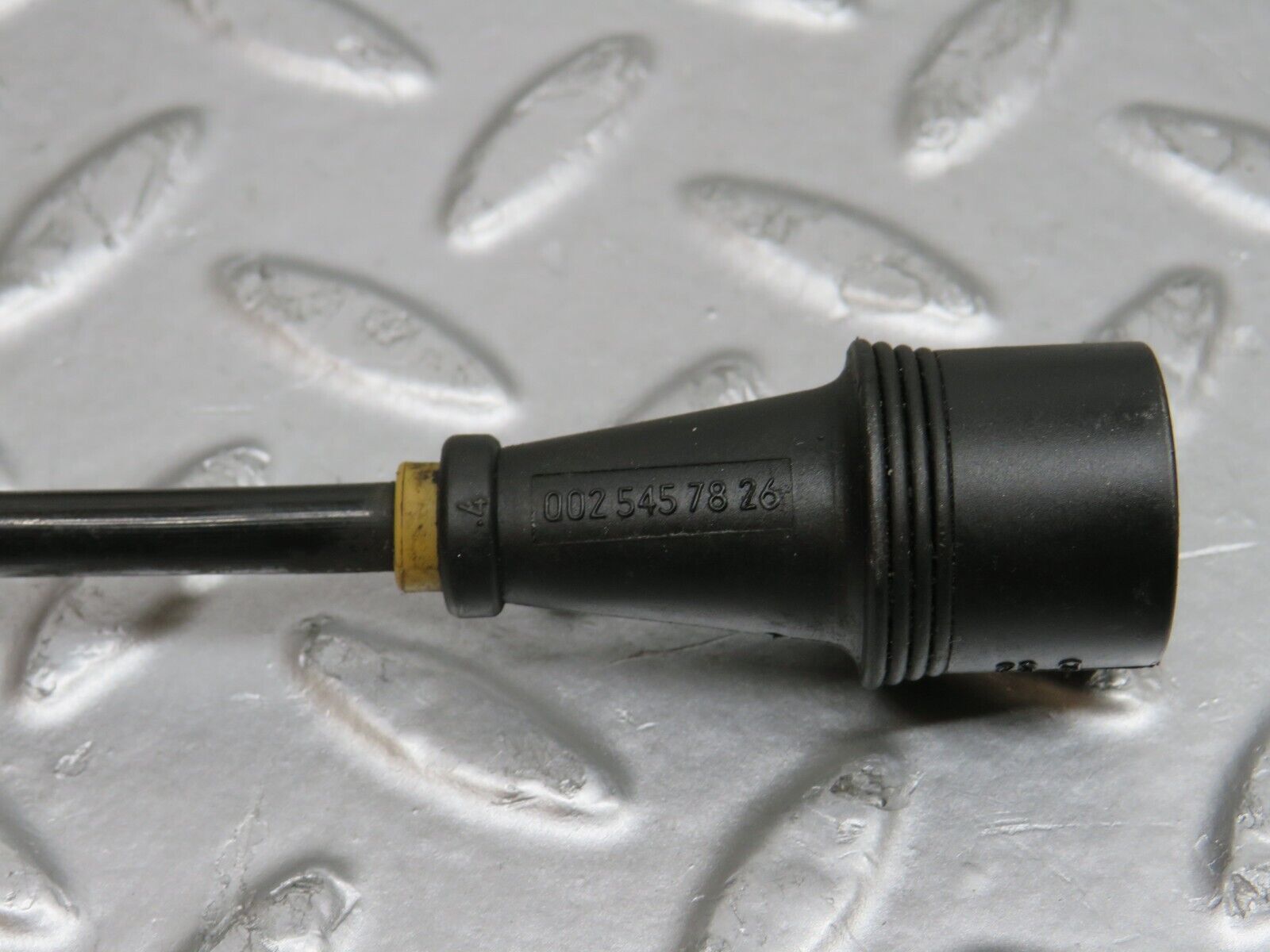 29590 Mercedes-Benz W124 230E ABS Sensor 0265001110