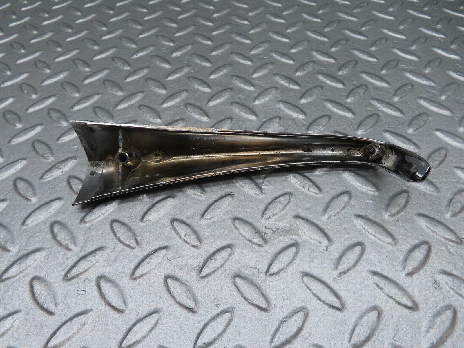 12705 Mercedes-Benz W111 Rear Left Fender Wing Tail Chrome Trim 1116900379