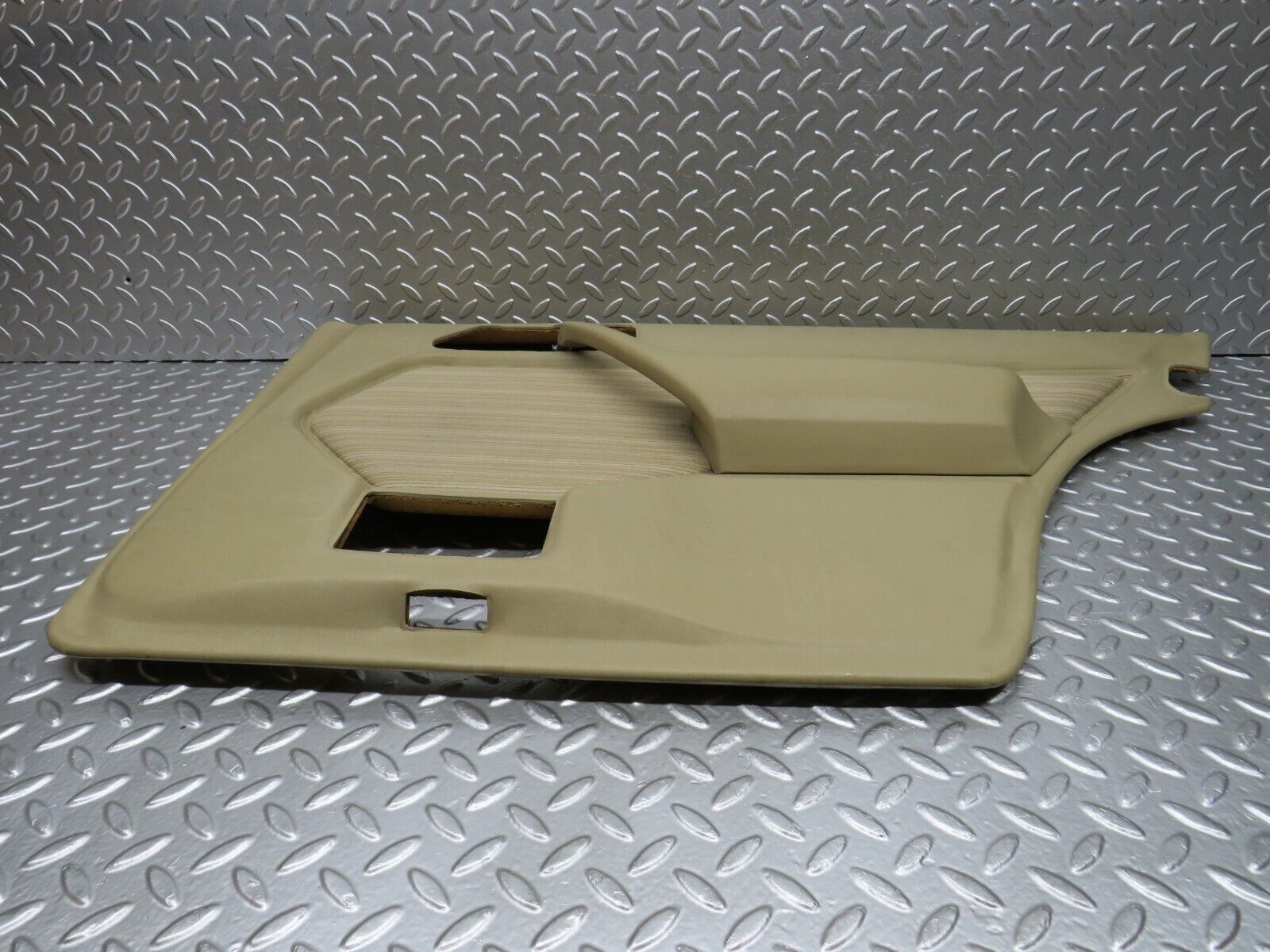 29237 Mercedes-Benz W124 230E Rear Right Door Card Beige 1247370270