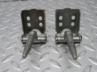 32556 Mercedes-Benz S124 300TE Wagon Rear Seat Hinge