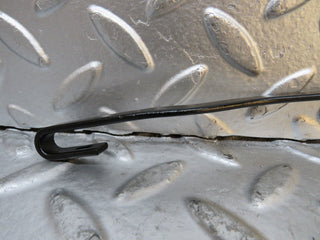 29920 Mercedes-Benz W123 230E Wiper Arm Bosch Left 3399990553