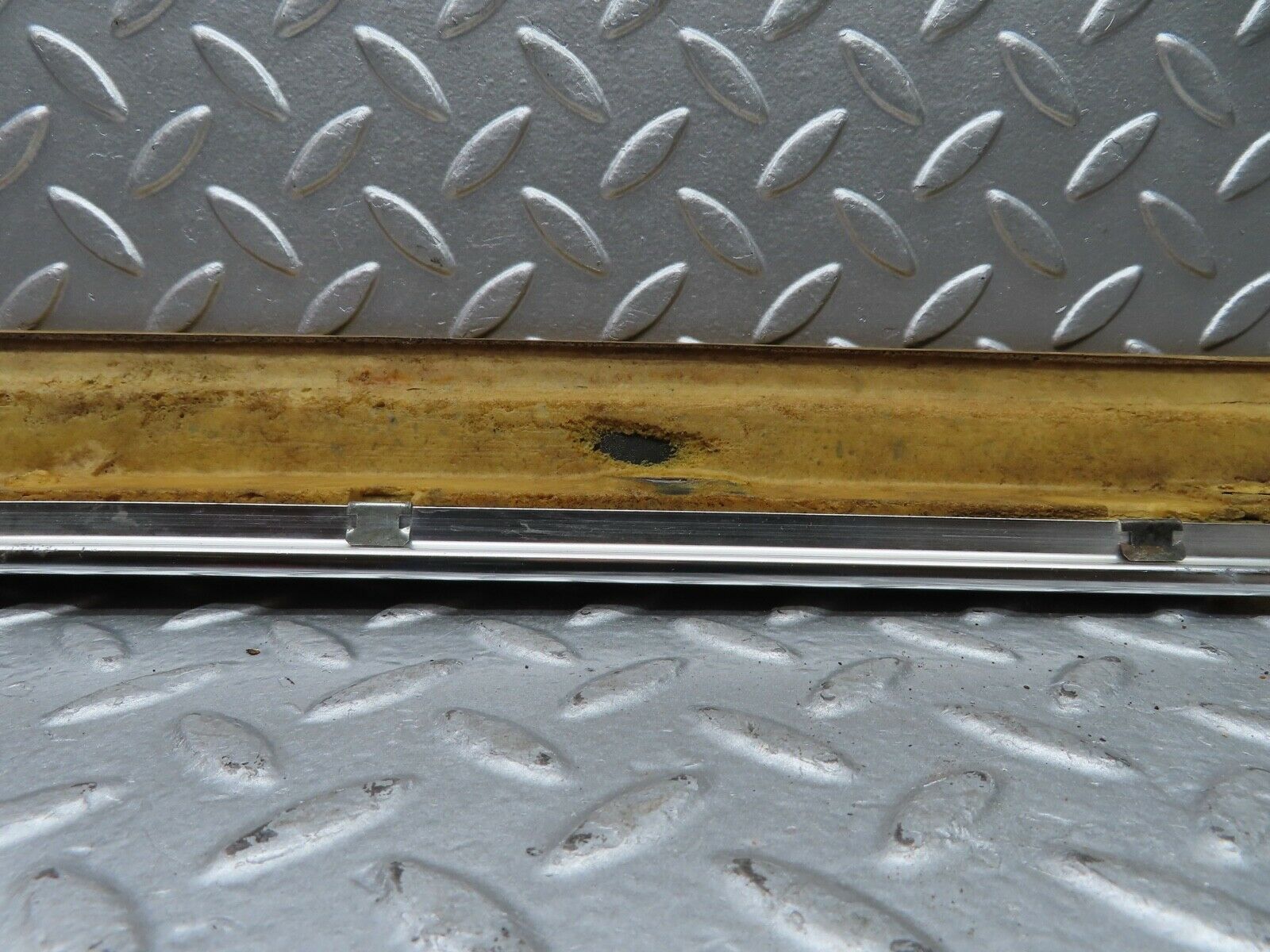 20253 Mercedes-Benz W114 280CE Coupe Rear Panel Top Trim Left Beige