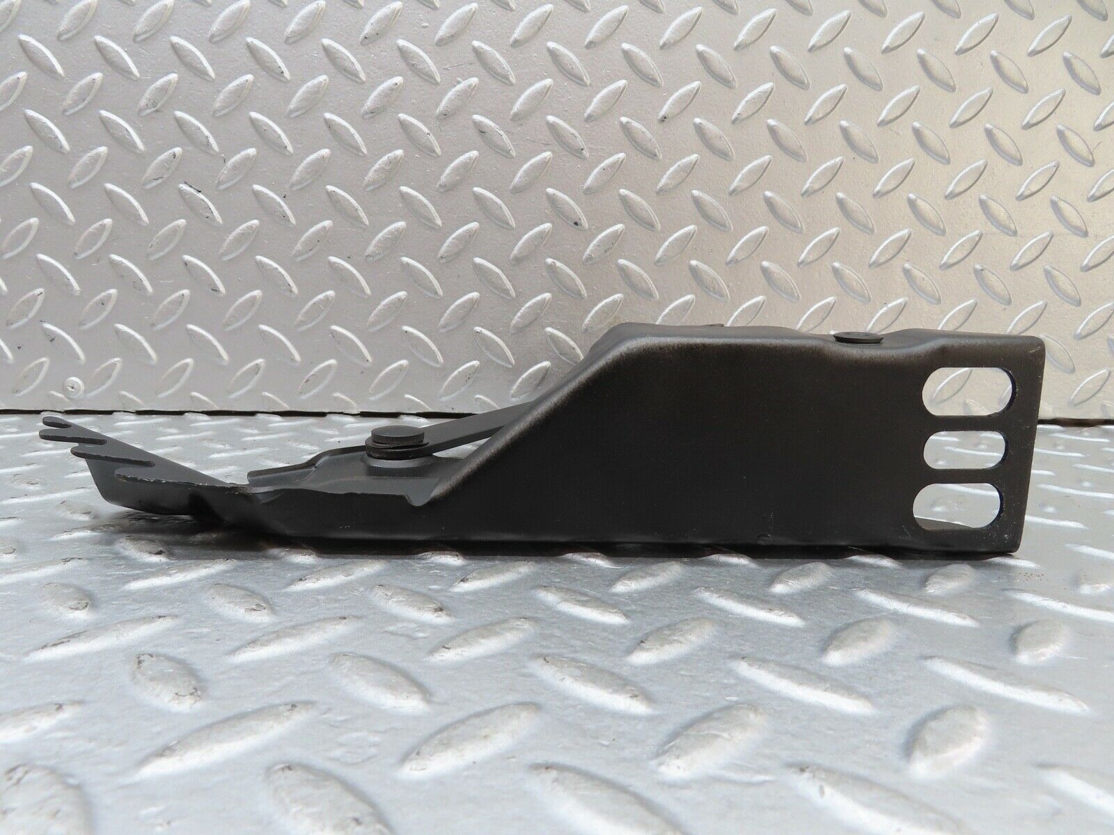18720 Mercedes-Benz W120 W121 Ponton Bonnet Hinge Right Side